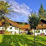 Alloggio per agriturismo Margarethengut Unterach am Attersee