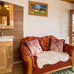 Farm stay Margarethengut Unterach am Attersee