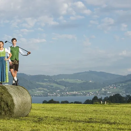 Margarethengut Farm stay Unterach am Attersee