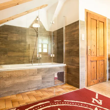 Farm stay Margarethengut Unterach am Attersee