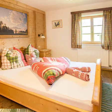 Farm stay Margarethengut Unterach am Attersee