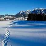 Margarethengut * אונטראך אם אטרזה