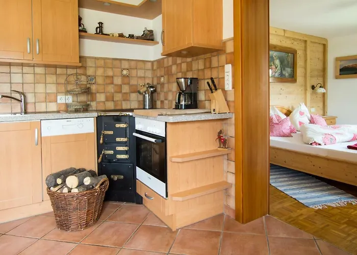 Margarethengut Farm stay Unterach am Attersee